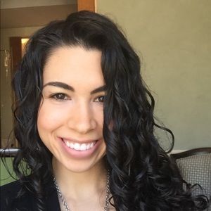 Meet your Posher, Stephanie